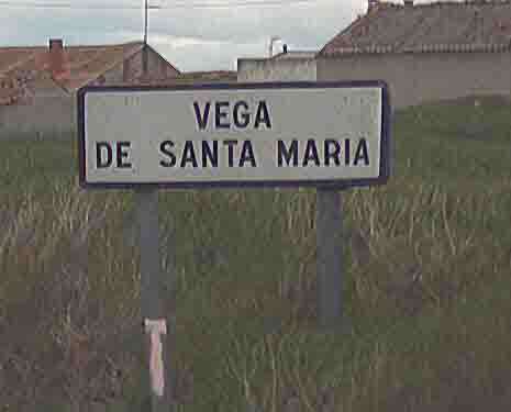 Cruce de entrada a la Vega